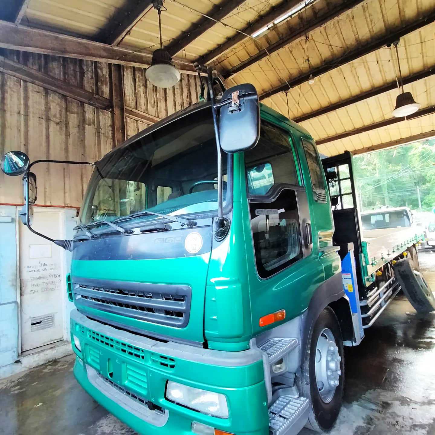 ISUZU GIGA BOOM TRUCK
