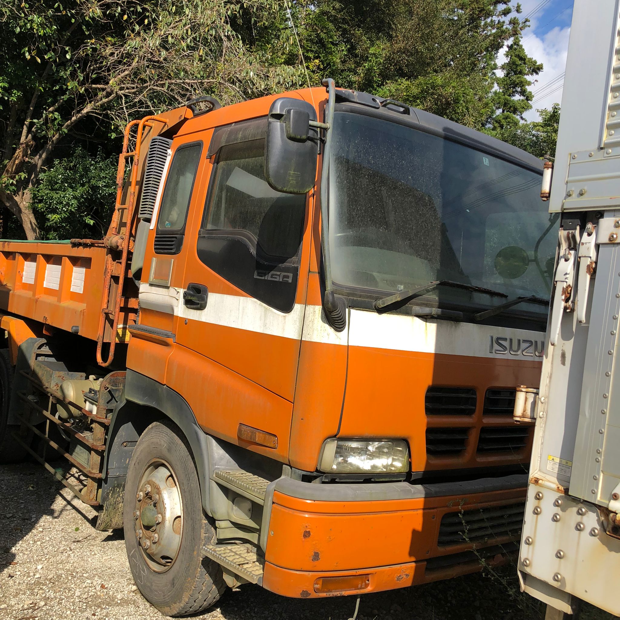 Isuzu Giga Dump Truck
